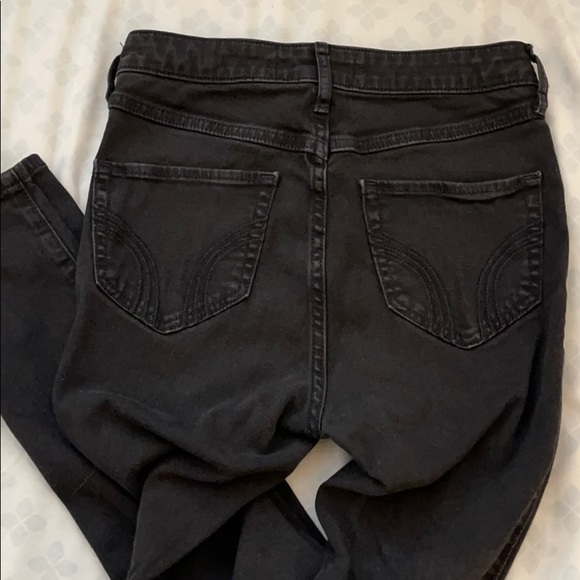 High waisted black jeans from Hollister - Picture 3 of 4